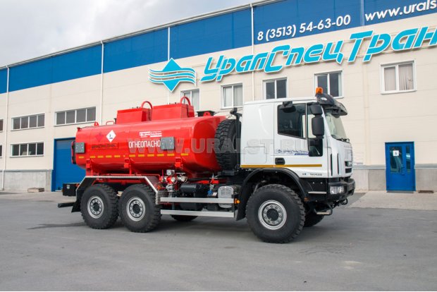 Вариант исполнения АТЗ-12-2 УСТ-5453 на шасси IVECO (Ивеко) со спальным местом