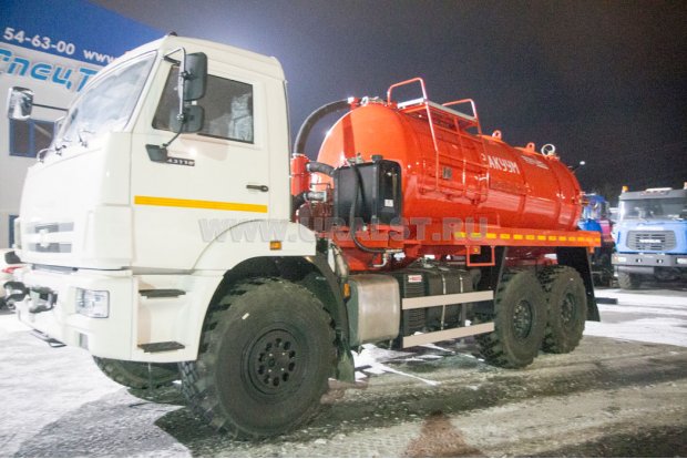 МВ-9+1-ОД PNR бак для воды УСТ 5453 Камаз 43118-50 (илососная, два отсека)