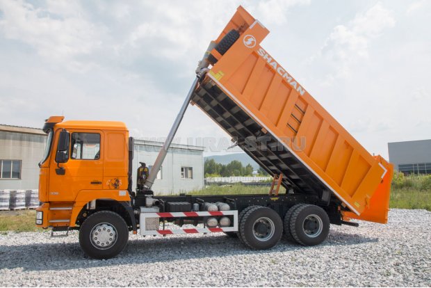 Самосвал Shacman SX32586T384 6х4