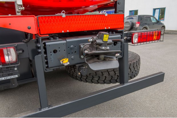 Заднее сцепное устройство