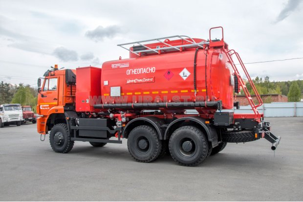 Автотопливозаправщик АТЗ-16 УСТ-5453