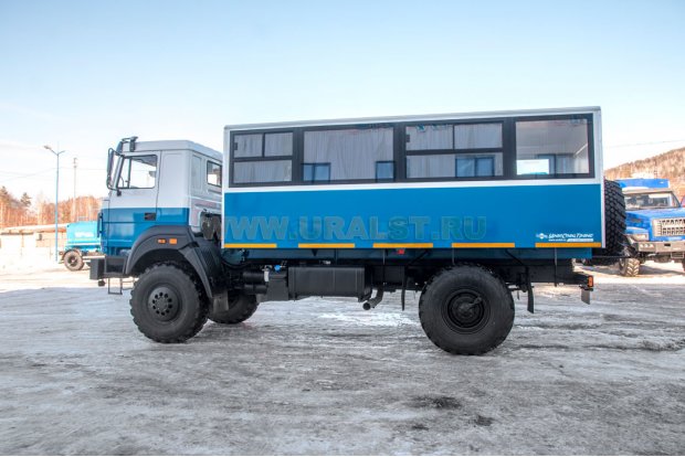Автобус вахтовый Урал 32552-79Е5 ГПА