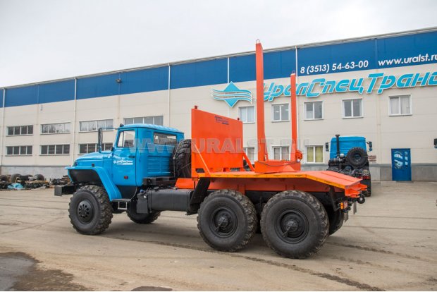 Лесовоз УСТ 54538D Урал М 5557-1112-72Е5