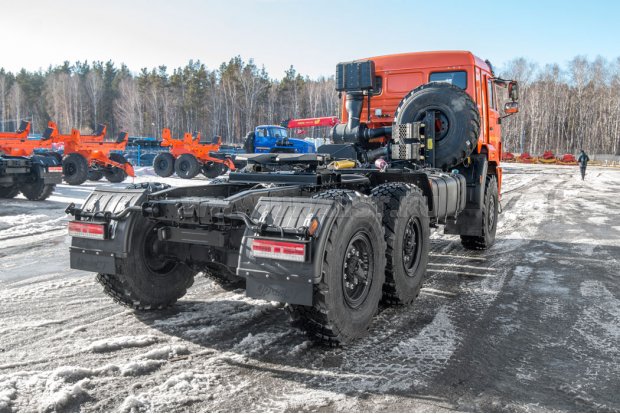 Седельный тягач УСТ 5453 Камаз 43118, ZF, сп.м.