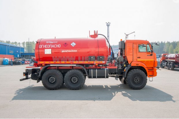 Автоцистерна АКН-10T КО УСТ 5453 Камаз 43118-50 термос, сп.м., доработка под ДОПОГ, ревизионный люк