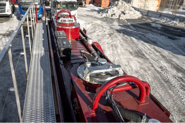 Площадка обслуживания цистерны