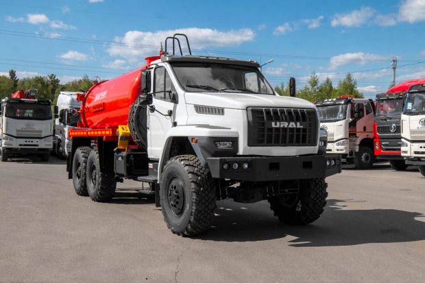 Автоцистерна вакуумная коммунальная МВ-10-ОД КО УСТ 5453 Урал NEXT 4320-6951-72
