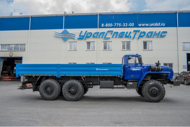 Бортовой контейнеровоз УСТ 5453 Урал 4320-1951-60