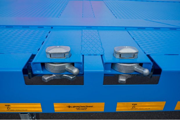 Фитинги для фиксации перевозимых контейнеров