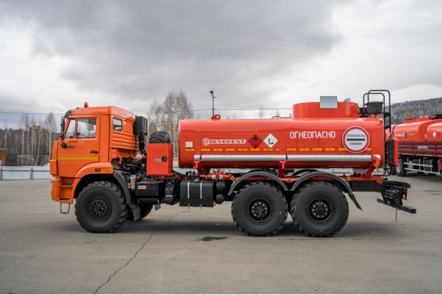 Автотопливозаправщик (насос, счетчик, пистолет) АТЗ-11Б УСТ 5453 Камаз 43118 ДОПОГ, УВЭОС