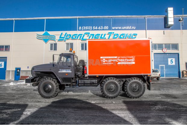 Автомобиль для взрывчатых веществ УСТ 5453 Урал 4320-1151-73