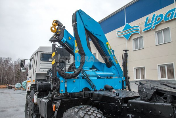 Седельный тягач с КМУ ИМ-150 УСТ 5453 Камаз 43118