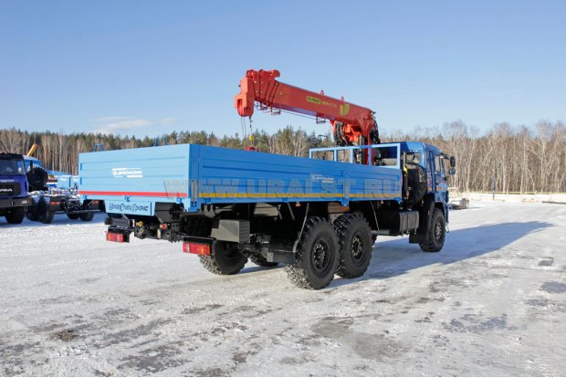 Автомобиль бортовой Камаз 43118-46 с краном-манипулятором ИТ-150
