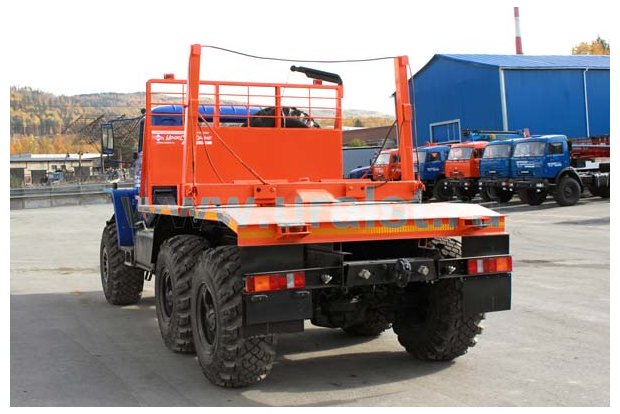 Лесовоз УСТ 5453 Урал М 5557-60