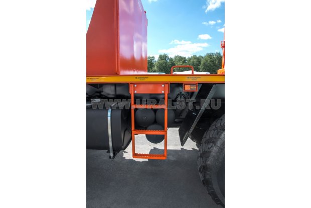 Лесовоз УСТ 5453 Камаз 43118