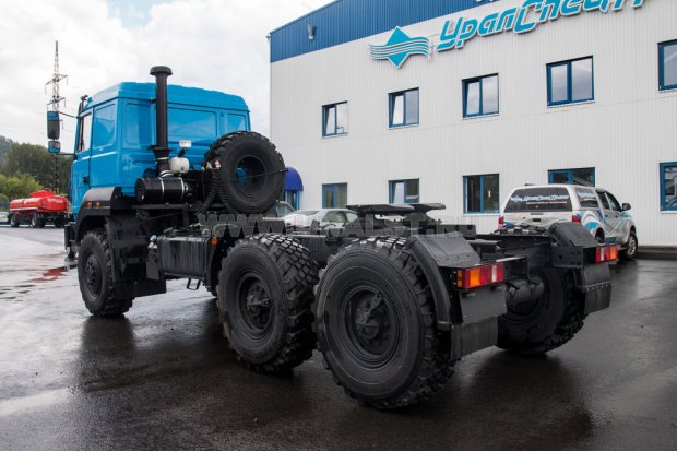 Седельный тягач Урал 44202-3511-82Е5
