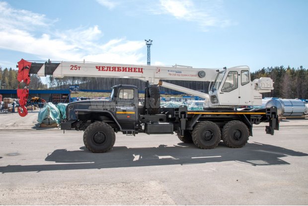 Автокран КС 45721 25 тн "Челябинец" Урал 4320
