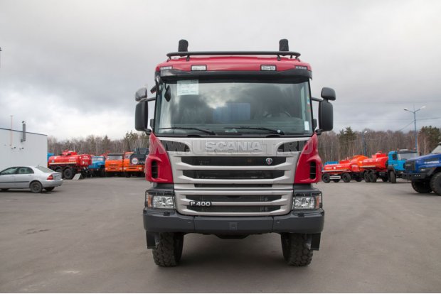 Вахтовый автобус УСТ-5453 28 мест Scania 43118
