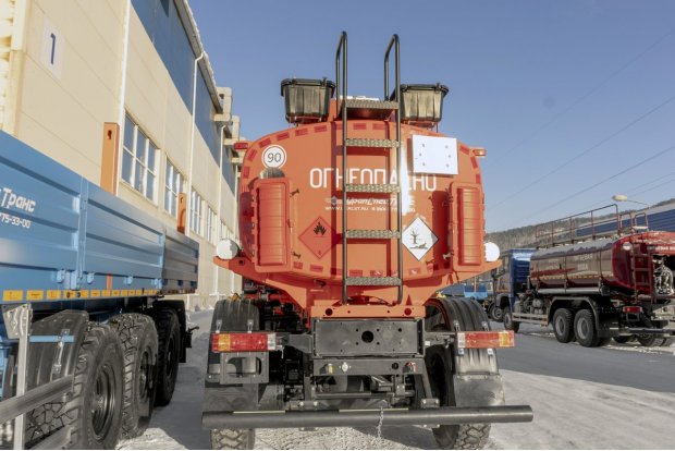 Лестница на площадку обслуживания цистерны
