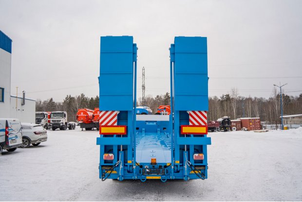 Полуприцеп тяжеловоз ППТН 61