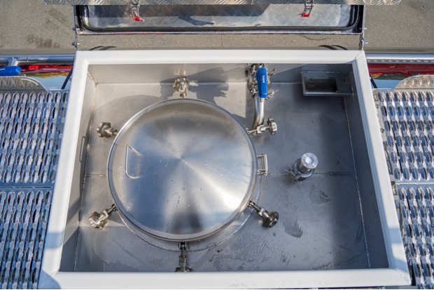 Заливная горловина