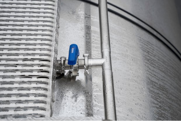 Управляющий кран моющей головки