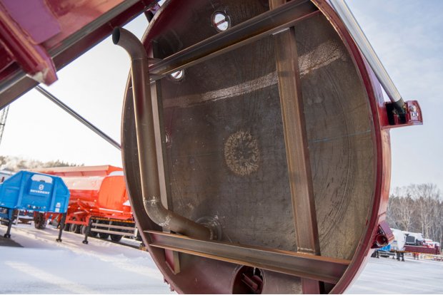 Днище с системой забора тяжёлых фракций