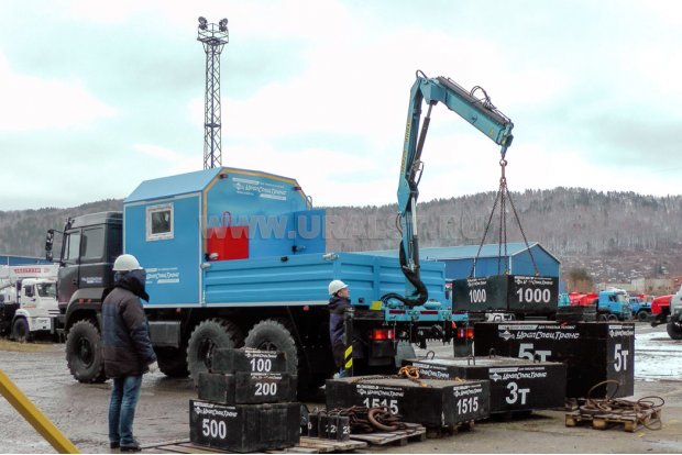 Урал АНРВ 4320-81М с КМУ ИМ-25 УСТ-5453