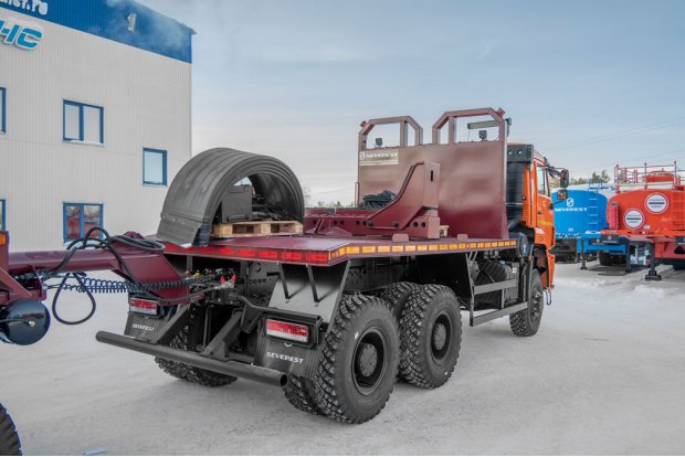 Трубовозный и плетевозный тягач ТПВ Камаз 6522-53