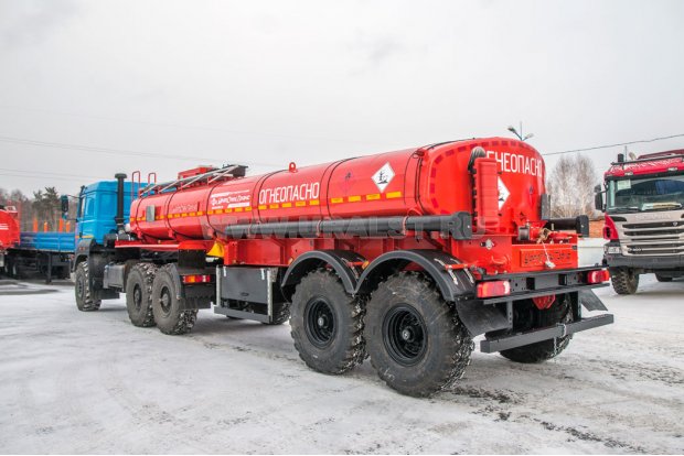 Полуприцеп цистерна для нефти УСТ-94651