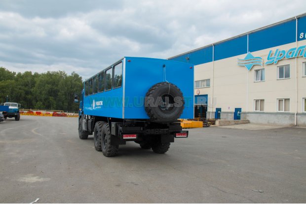 Автобус вахтовый 28+2 сп.м комфорт УСТ 54535 Камаз 43118-50