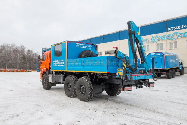 Автофургон ГПА 6+2 откр. с КМУ ИМ-55 УСТ 5453 Камаз 43118-50, сп. м