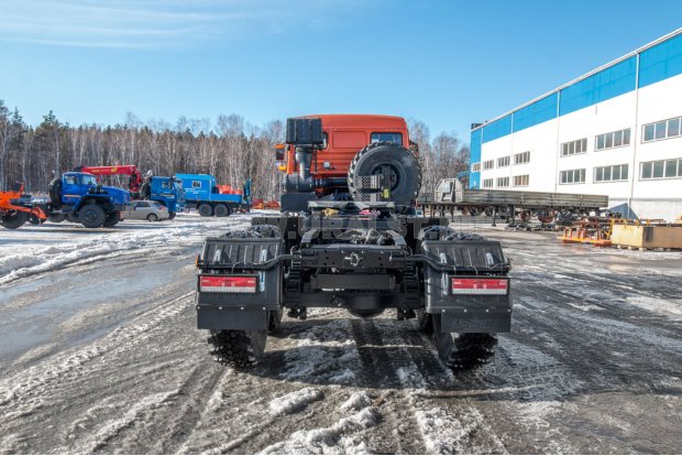 Седельный тягач УСТ 5453 Камаз 43118, ZF, сп.м.