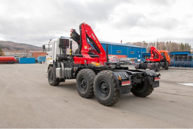 Седельный тягач с КМУ ИМ-150N УСТ 5453 Камаз 53504 (44108)