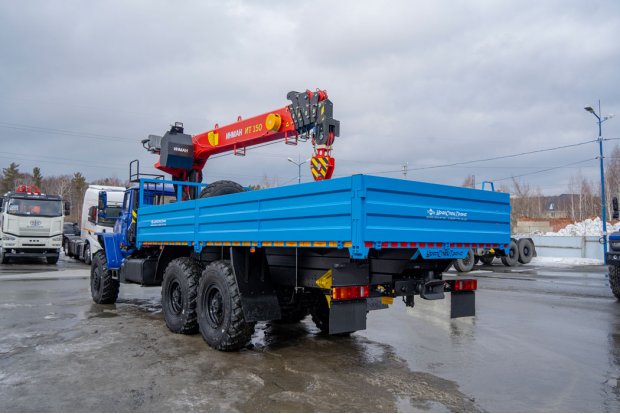 Бортовой автомобиль с КМУ ИТ-150 (тросовый) УСТ 5453 Урал 4320-1951-60