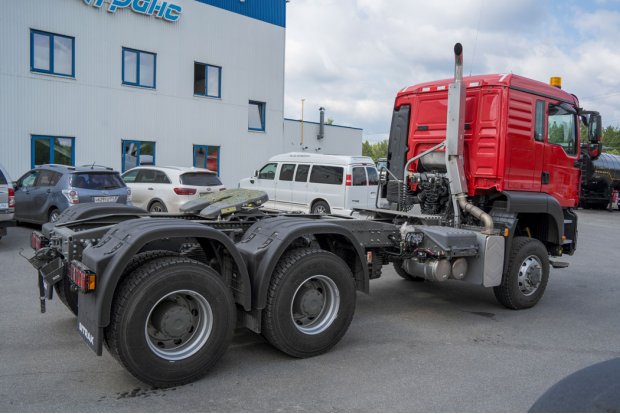 Седельный тягач SITRAK C7H 6х6