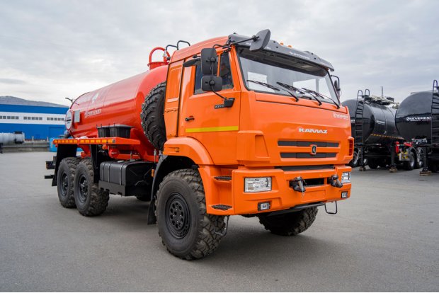 Автоцистерна вакуумная АКН-10 КО