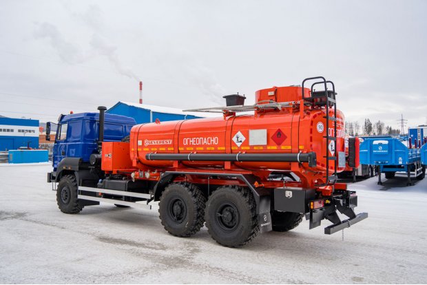 Автотопливозаправщик АТЗ-12 Урал 4320