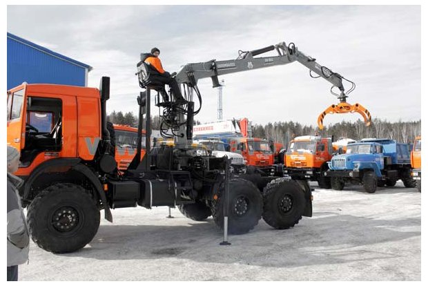 Седельный тягач Камаз с КМУ СФ-85С