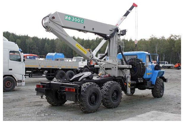 Седельный тягач с КМУ ИФ-300С УСТ 5453 Урал 4320Е5