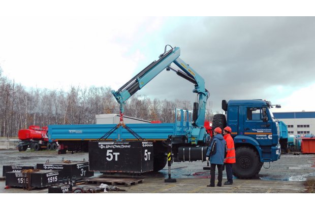 Автомобиль бортовой УСТ-5453 с КМУ ИМ-180 на шасси Камаз 43118-RF