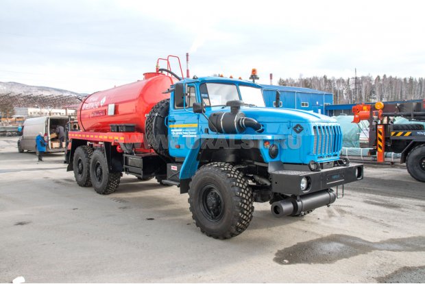 Автоцистерна АКН-10 КО УСТ-5453 на шасси Урал 4320-72М
