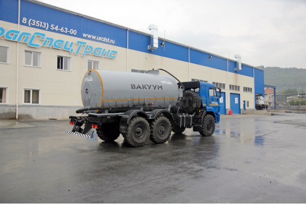 Автоцистерна вакуумная МВ-10 КО