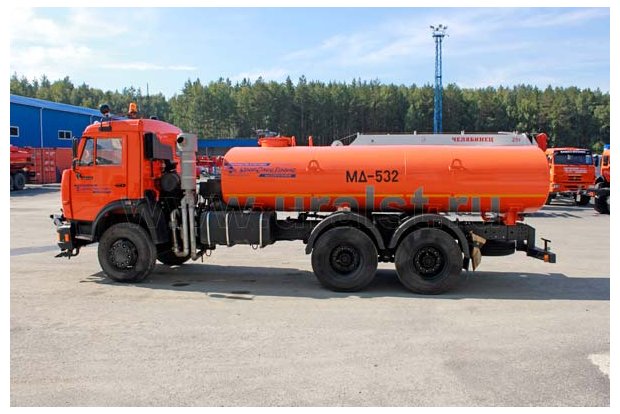 Машина уборочная МД-532-03