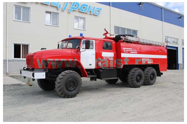 АЦ-8,0-40 Урал 4320 в кабине