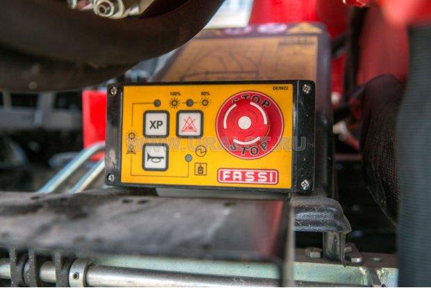 Бортовой с КМУ Fassi F155A.0.22 за кабиной УСТ 5453 Урал 4320-4971-82, сп.м