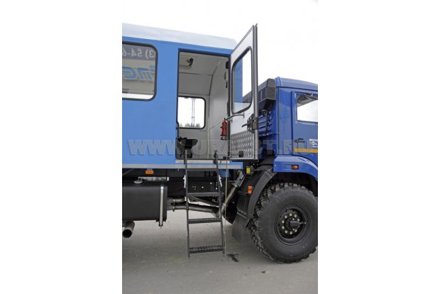 Автобус вахтовый 22+2 базовый УСТ 5453 Камаз 5350-66(D5)
