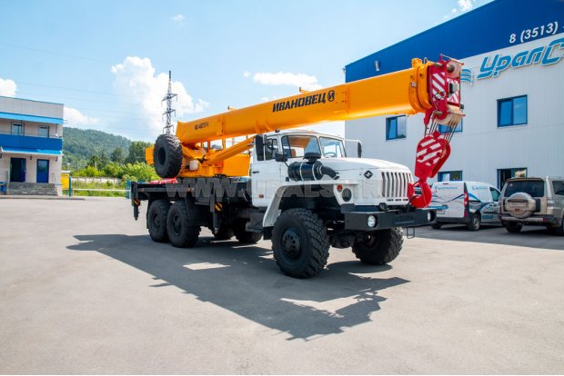 Автокран КС 45717-1 "Ивановец" Урал 4320Е5