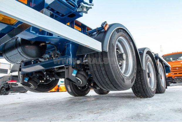 Передняя подъемная ось