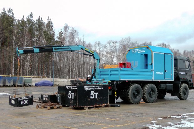 Урал АНРВ 4320-81М с КМУ ИМ-25 УСТ-5453